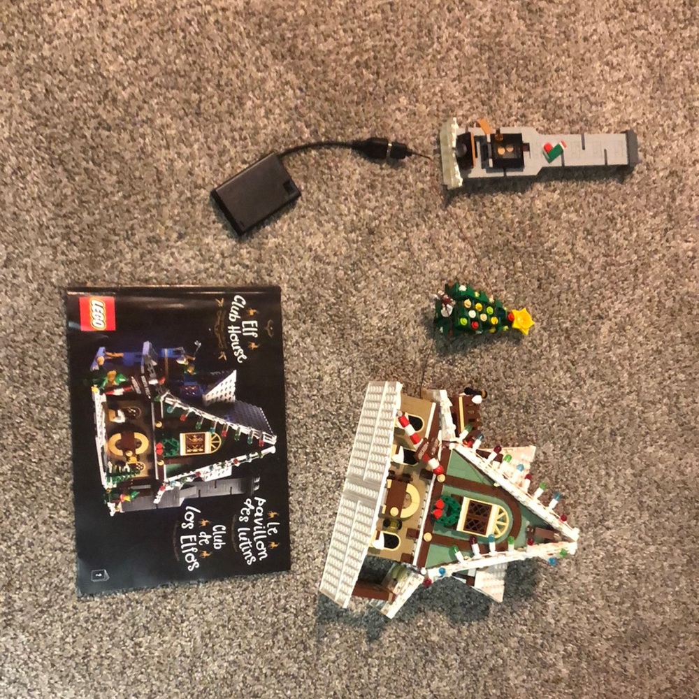Lego elf clubhouse